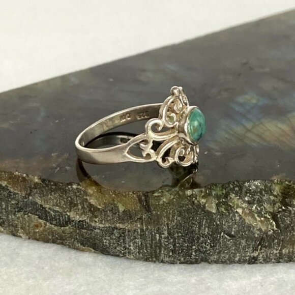 Sterling Silver 925 Cutout Scrollwork Oval Simulated Turquoise Ring Sz 7.25 - Picture 5 of 16